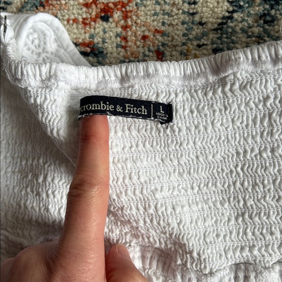 A&F lace tank - Picture 3 of 4